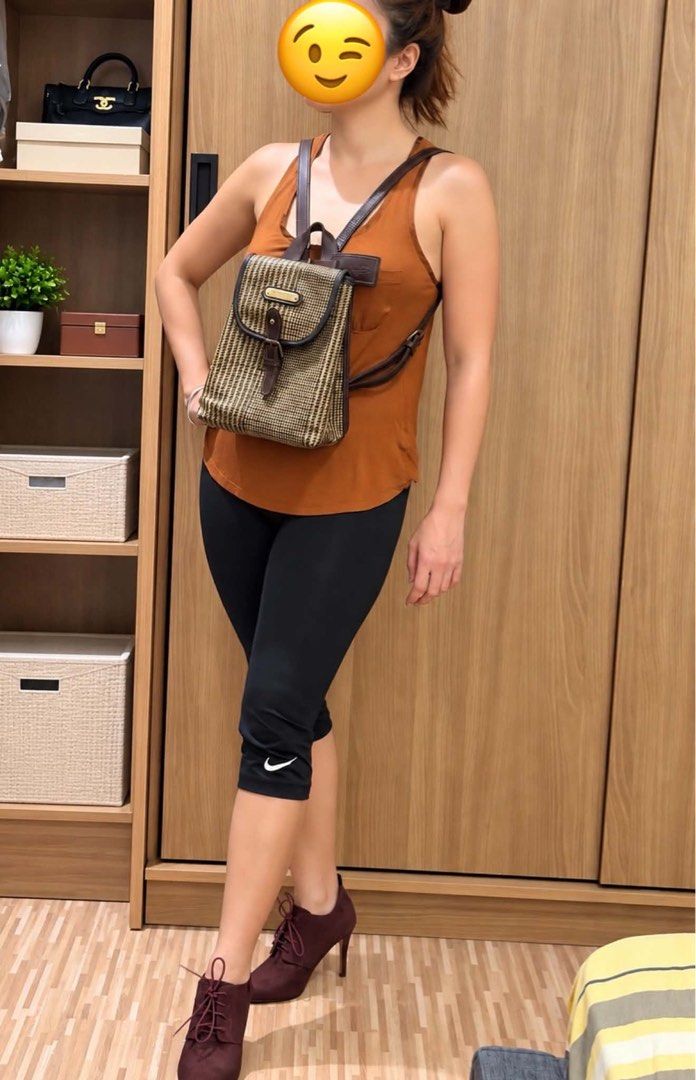 Vintage Polo Ralph Lauren Backpack (Category: Backpacks) located in Rizal. Submitted by caintarizal2024 (Listing ID 1467016519, Image 1). Description: Authentic vintage-style Polo Ralph Lauren backpack Classic beige and brown checkered design Genuine leather detailing Timeless, elegant, and perfect for everyday use A stylish piece for vintage bag lovers! A beautiful classic piece that adds an elegant touch to any outfit! Perfect for casual wear o