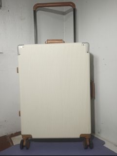 （分類：）位於 。 由 awan.g 提交（商品編號 1467089796，圖片 1）。簡介： 。