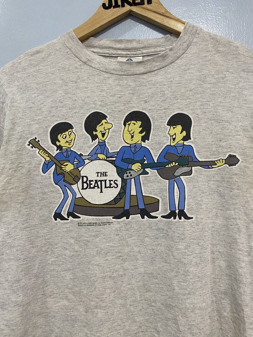 Vintage the beatles (Category: Vintage Collectibles) located in Dumaguete. Submitted by hirrja97559 (Listing ID 1467017714, Image 2). Description: Small dated 1997.