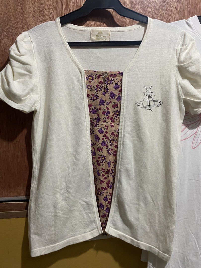 Vivienne Westwood gold tag (Category: Blouses) located in Manila. Submitted by elthrift26 (Listing ID 1466986898, Image 1). Description: Vivienne Westwood small to med excellent condition .