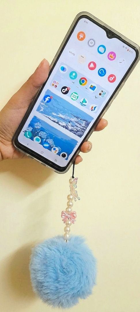 VIVO Y02S (Fixed Priced) (Category: Vivo) located in Tagaytay City. Submitted by ariateves (Listing ID 1461815635, Image 2). Description: PLEASE READ THE DESCRIPTION ❗️ Selling vivo Y02S (2,000) LAST PRICE FIXED PRICE WAG NA TUMAWAD!!!!!! - 3 ram/32 gb -with charger, tempered glass installed and free casing with keychain - walang issue, makinis na makinis at smooth ang interface - nagamit lang bilang back up phone - BOOK YOUR OWN LALAMOVE OR GRAB