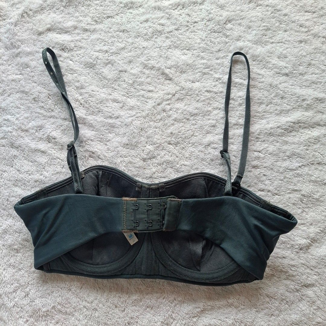 Wacoal bra - dark green (Category: Undergarments & Loungewear) located in Abucay. Submitted by petiteprettyboutiquev2 (Listing ID 1467036866, Image 2). Description: + SF(J&T).