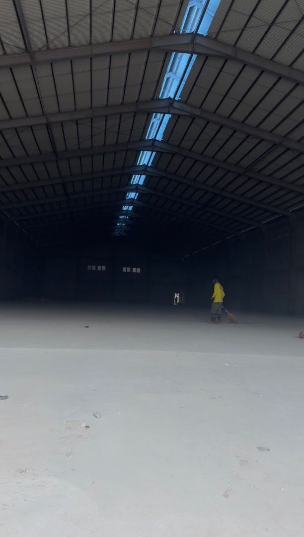WAREHOUSE FOR RENT – BULAKAN, BULACAN (Category: Commercial) located in Quezon City. Submitted by zobelle88properties (Listing ID 1467034773, Image 2). Description: 🐲WAREHOUSE FOR RENT – BULAKAN, BULACAN 📍 Location: Bulakan, Bulacan 🪴 Floor Area: 2,223 SQM 💰 Rental Rate: ₱100/SQM/MONTH 💰 CUSA: ₱4/SQM/MONTH 💵 Total Monthly Rent: ₱231,912 📩 Message us for more details and viewing schedules! ZOI PETER & BELLE CALINA +63 917 528 2836 PRC REB N