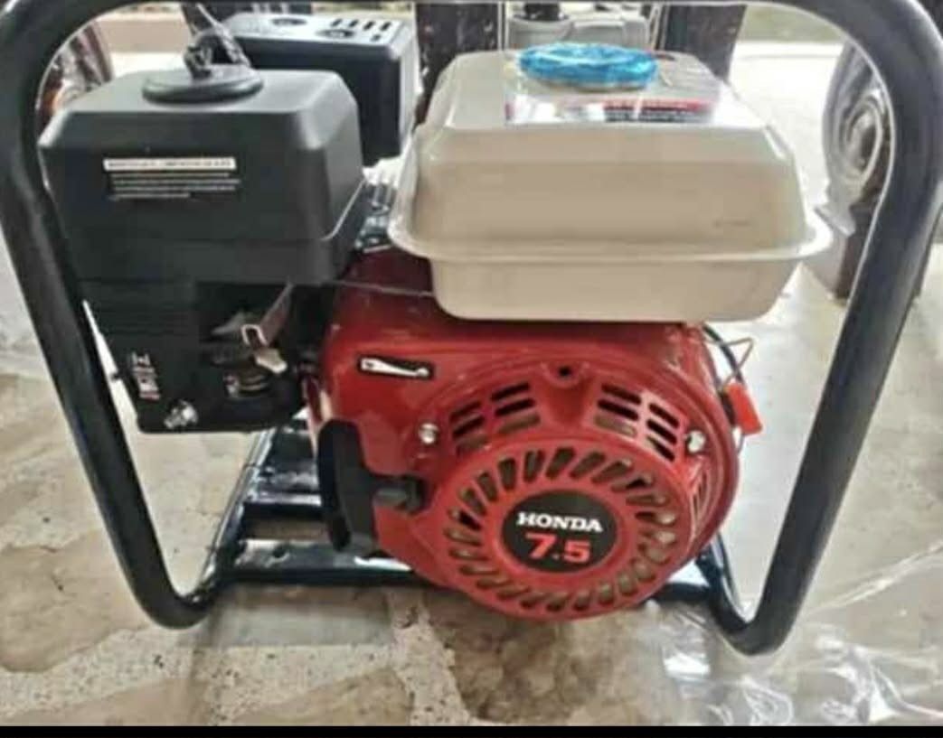 WATER PUMP 7.5HP (Category: Gardening Tools & Ornaments) located in Manila. Submitted by eleihtoyon43085 (Listing ID 1466996959, Image 1). Description: 👍🏻 BRAND NEW 👍🏻 HEAVY DUTY 👍🏻 GOOD QUALITY 👍🏻 GOOD CONDITION 👌🏻 COMPLETE SET 👌🏻W/SERVICE WARRANTY 🌟PM ME FOR FAST TRANSACTION.