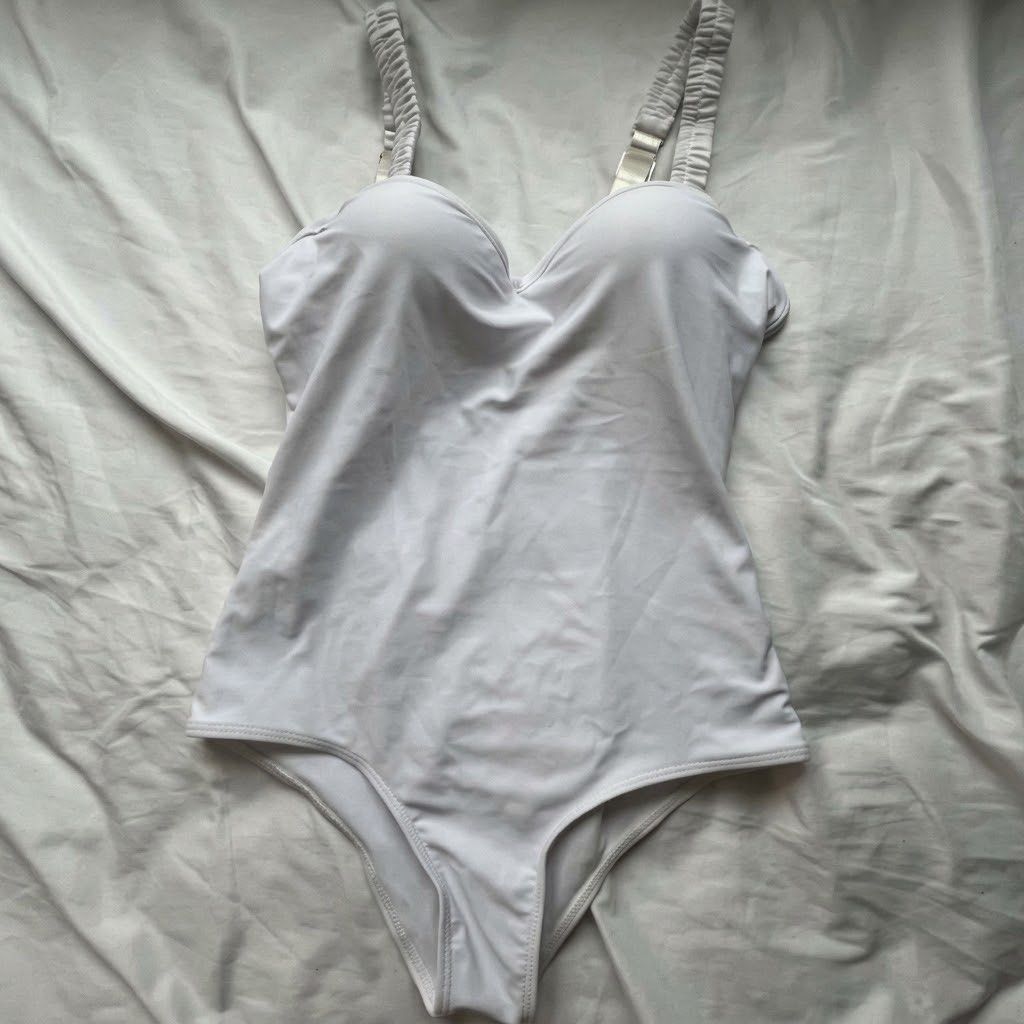 White One Piece Bikini Swimsuit (Category: Bikinis & Swimsuits) located in Subic. Submitted by cyrelll (Listing ID 1467016121, Image 1). Description: S-M.