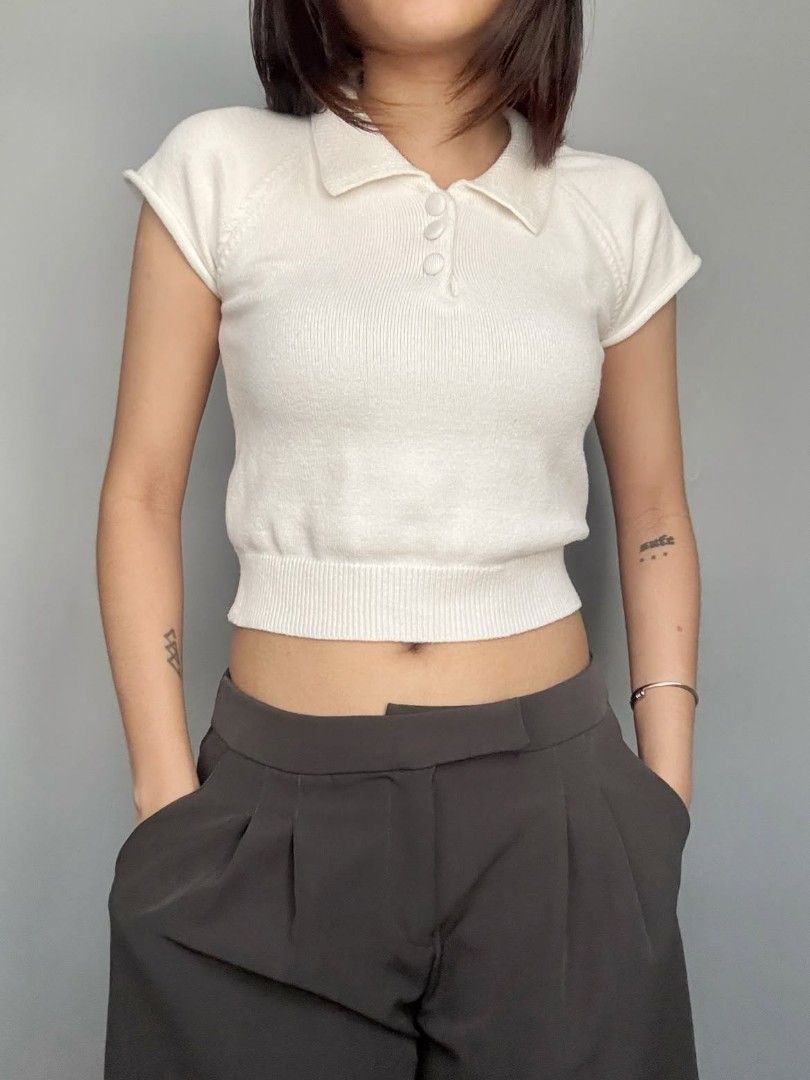 white soft knitted crop collared top (Category: Blouses) located in Legazpi City. Submitted by z.ehranicole (Listing ID 1467130655, Image 2). Description: small to medium.