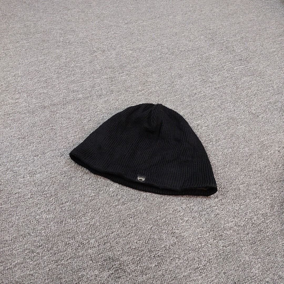 Wind River Black Knit Beanie Hat (Category: Caps & Hats) located in Cebu City. Submitted by thrift.thriftly (Listing ID 1467018006, Image 3). Description: condition: excellent issues: sign of use type: beanie.
