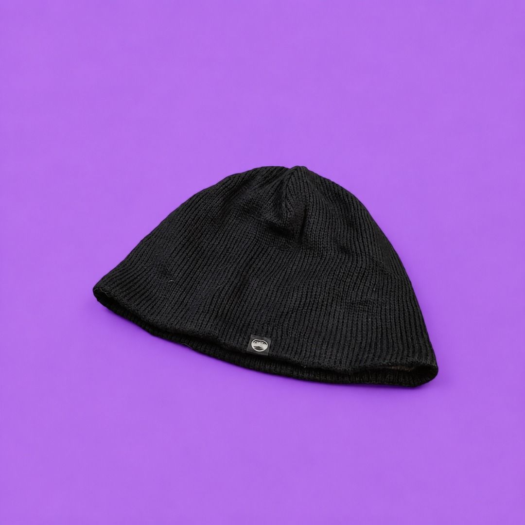 Wind River Black Knit Beanie Hat (Category: Caps & Hats) located in Cebu City. Submitted by thrift.thriftly (Listing ID 1467018006, Image 1). Description: condition: excellent issues: sign of use type: beanie.
