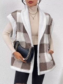 (Category: ) located in . Submitted by iamfashionistapage (Listing ID 1467146880, Image 1). Description: .
