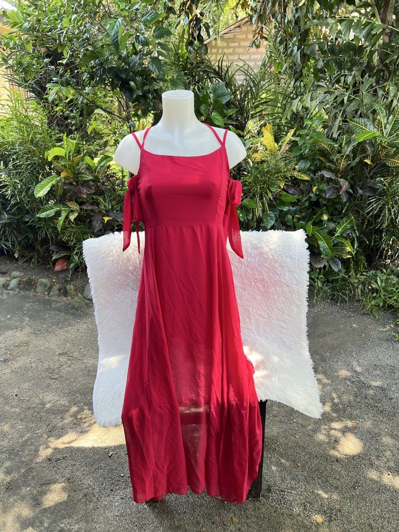 Women Dresses 100 each (Category: Dresses) located in Manila. Submitted by itsmeajie (Listing ID 1467049579, Image 1). Description: Preloved and Brandnew everything 100 each.
