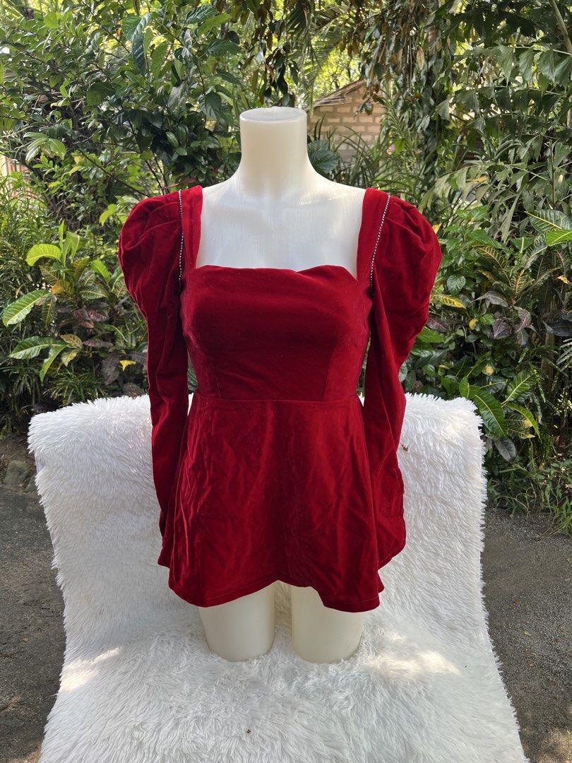 Women Dresses 100 each (Category: Dresses) located in Manila. Submitted by itsmeajie (Listing ID 1467049579, Image 3). Description: Preloved and Brandnew everything 100 each.