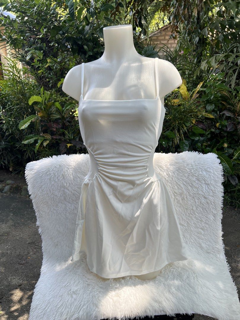 Women Dresses 100 each (Category: Dresses) located in Manila. Submitted by itsmeajie (Listing ID 1467049579, Image 2). Description: Preloved and Brandnew everything 100 each.