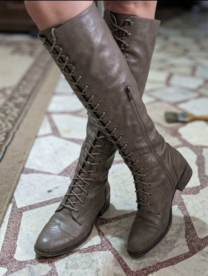 Womens Boots (Category: Boots) located in Taytay. Submitted by crisha14344 (Listing ID 1466384538, Image 3). Description: Over-the-knee/thigh-high lace-up women’s boots with side zippers Naka-stock nalang po yan talaga RFS: decluttering May tawad pa, offer lang po kayo.