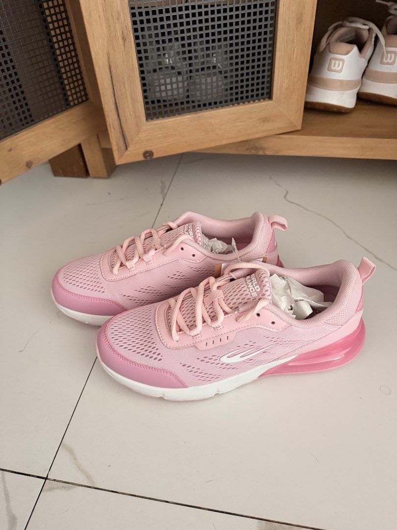 World Balance Sneakers (Category: Sneakers) located in Mandaluyong City. Submitted by closettdeclutters (Listing ID 1467012438, Image 1). Description: Brand new no box, with tag Bottoms are from storage.