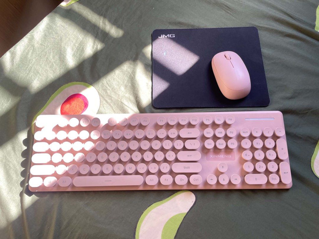 XINMENG Keyboard and Mouse w free Pad (Category: Other Gadgets) located in Baguio. Submitted by prettygirl_kaplaan (Listing ID 1466996954, Image 1). Description: Never used.