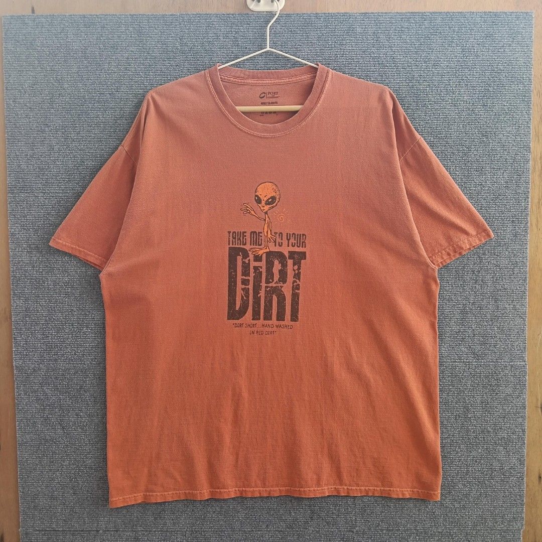 Y2K Style Alien Graphic T-Shirt Rust Red Washed Tee (Category: Tshirts & Polo Shirts ) located in Puerto Princesa. Submitted by ukay_spot (Listing ID 1467094664, Image 2). Description: 23 x 28.5 Excellent condition, No issue Washed ✅ Steamed ✅ MAKE AN OFFER. ALL ITEMS ARE AVAILABLE UNLESS MARKED AS SOLD/RESERVED..