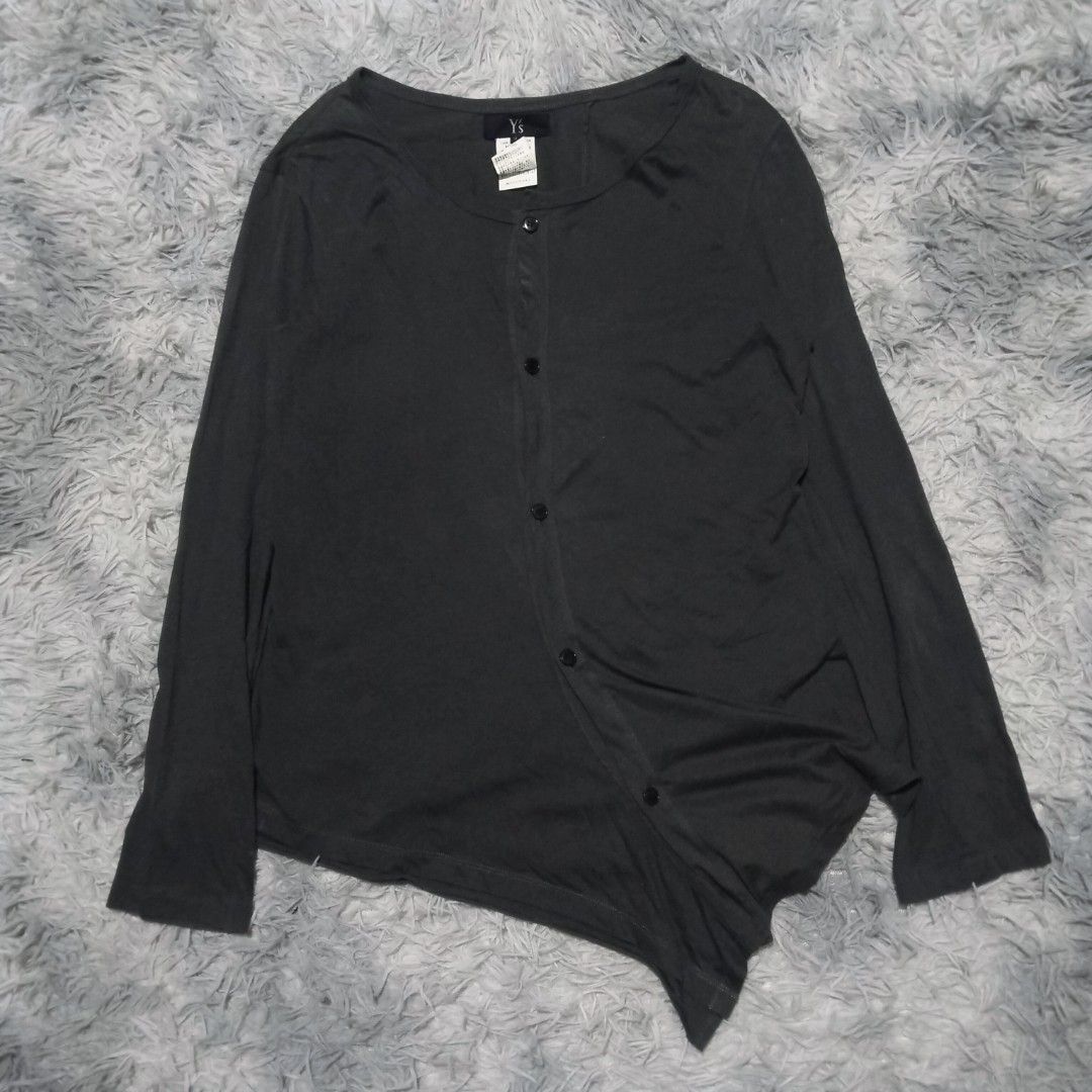 Y'S Yohji Yamamoto (Category: Others Tops) located in Dasmarinas. Submitted by oneofakind_98 (Listing ID 1467132383, Image 2). Description: Y'S Yohji Yamamoto Cardigan - Good condition - Authentic - Soft strechy material - Button down Measurement when Iaid flat Size 3 on tag 18 inches armpit to armpit 29 inches length 18 inches shoulder to shoulder 25 inches sleeve 16.5 inches chest 1880 shipped via JNT.