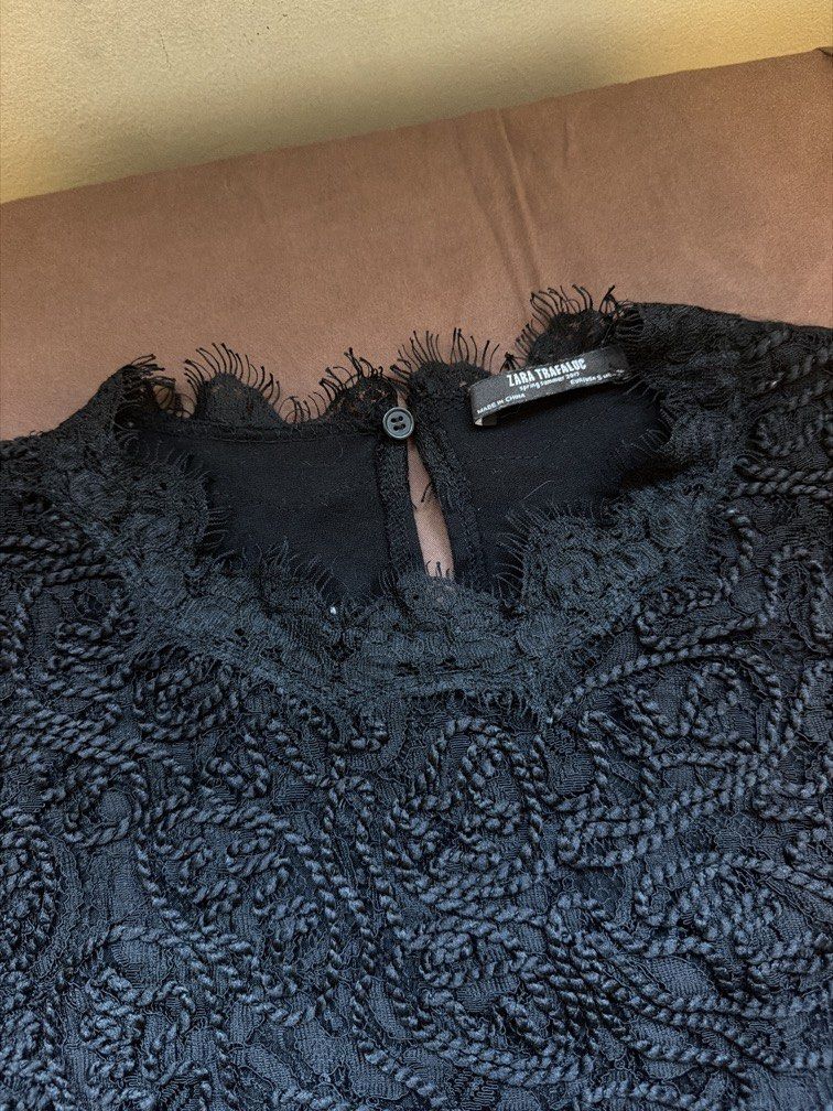 Zara Black Lace Dress (Category: Dresses) located in Pasig City. Submitted by thegoodfind.ph (Listing ID 1467033696, Image 3). Description: Front full lace Above the knee With sleeves Authentic Original.