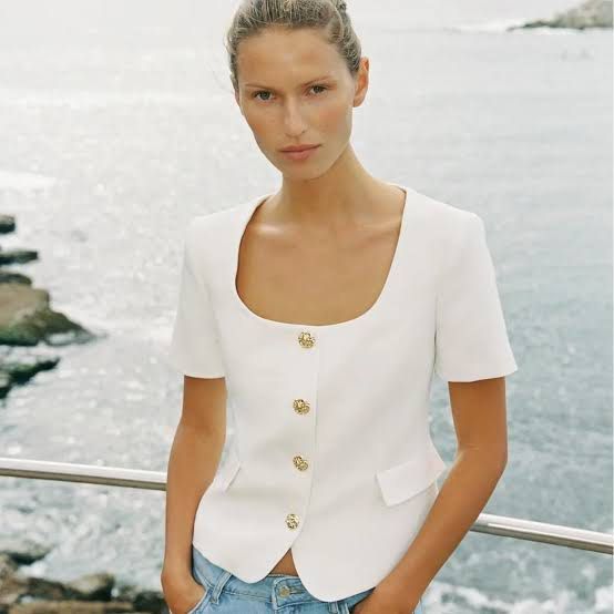 Zara BNWT Cardigan Blouse White (Category: Blouses) located in Baguio. Submitted by maeov (Listing ID 1466985435, Image 1). Description: BNWT Never worn RFS: decluttering.