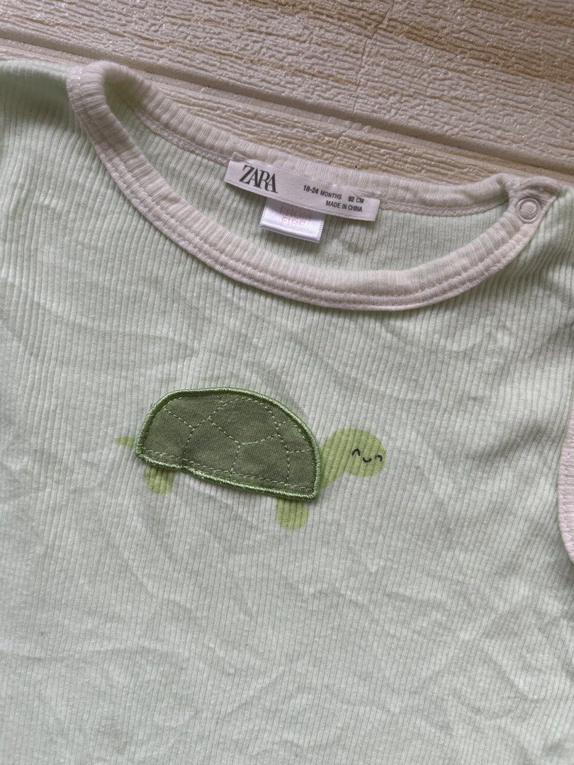 ZARA bodysuit (Category: Babies & Kids Fashion) located in Cebu City. Submitted by yjainani (Listing ID 1466988067, Image 2). Description: .