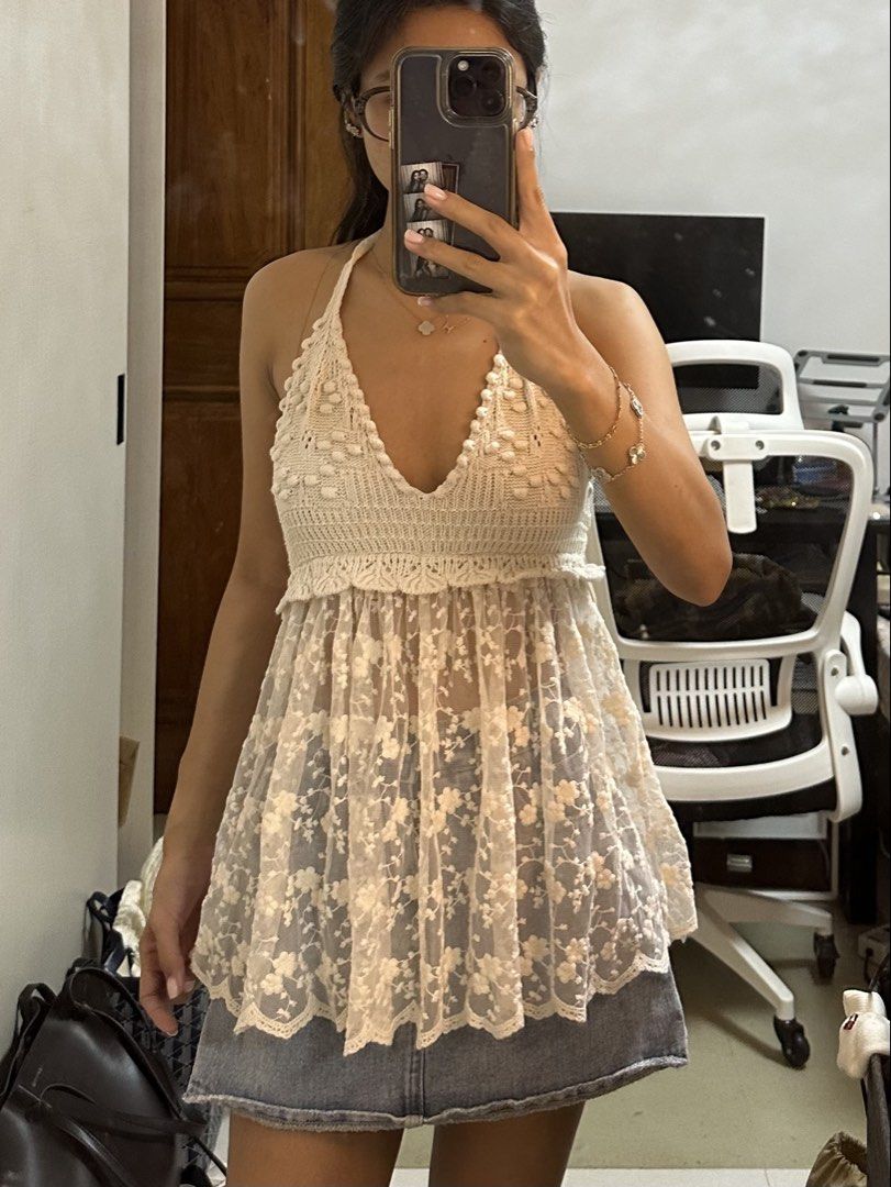 Zara Crochet Lace Top (Category: Sleeveless) located in Quezon City. Submitted by boujeefinds (Listing ID 1466979273, Image 1). Description: Xs on tag Used few times.