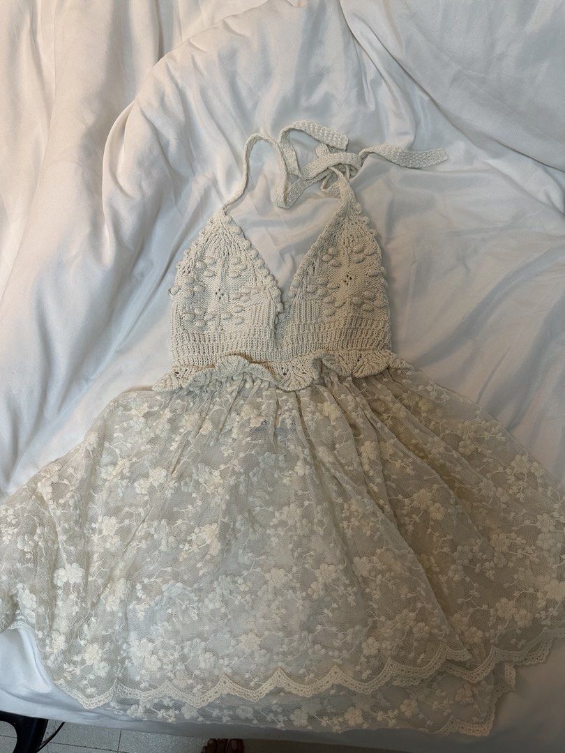 Zara Crochet Lace Top (Category: Sleeveless) located in Quezon City. Submitted by boujeefinds (Listing ID 1466979273, Image 2). Description: Xs on tag Used few times.