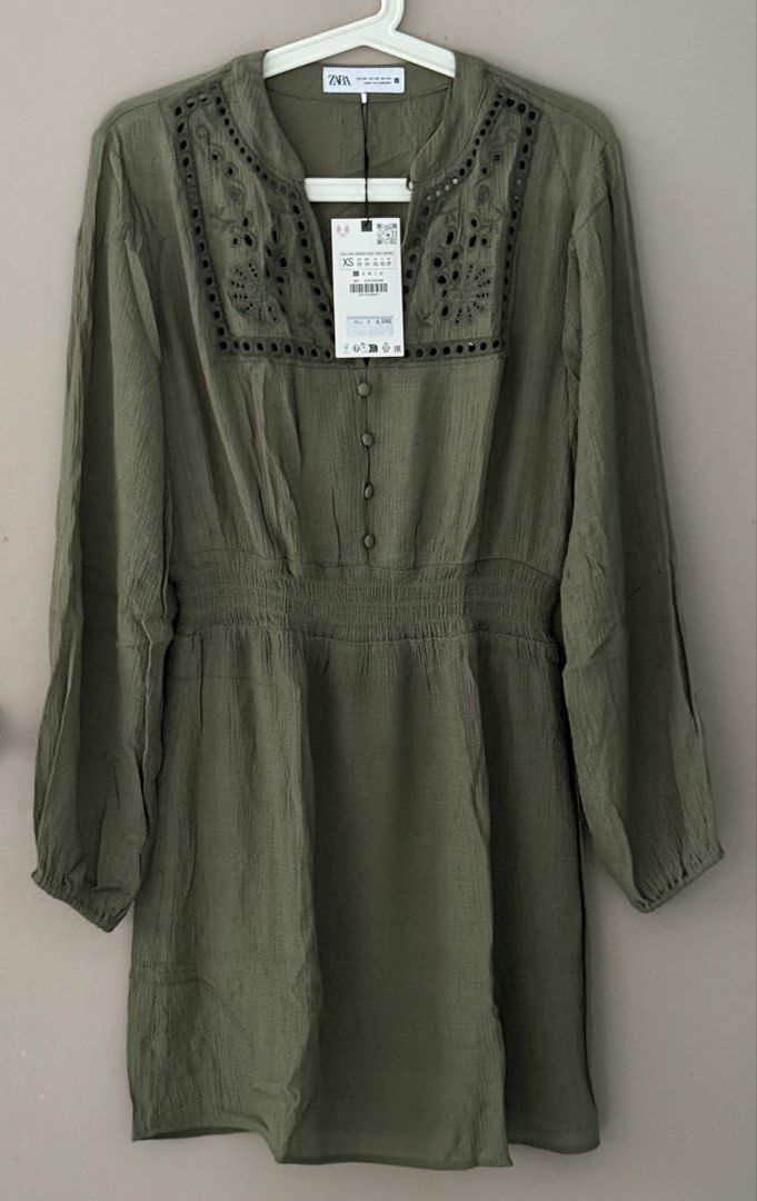Zara Cutwork Embroidery Mini Dress (Category: Dresses) located in Paranaque City. Submitted by ainnachm_ (Listing ID 1467041935, Image 1). Description: - Brand new and authentic with tag - Color: Khaki green - Size: XS - Length of dress: 88cm.