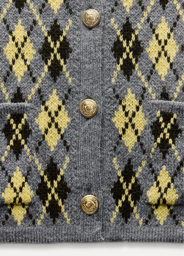 Zara Gold Button Argyle Wool Blend Cardigan top (Category: Others Tops) located in Taguig. Submitted by madeasoncloset (Listing ID 1466980774, Image 3). Description: Original price 3395 Cute cardigan with Gold Hardwire Fixed Price 📍TAGUIG 🚚 J&T / Lalamove / GRAB .