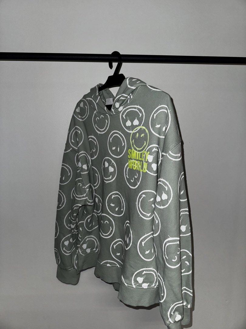 Zara Hoodie Teens (Category: Babies & Kids Fashion) located in Quezon City. Submitted by coolmomma (Listing ID 1467036544, Image 1). Description: Good condition Size 13-14 Length 23 in.