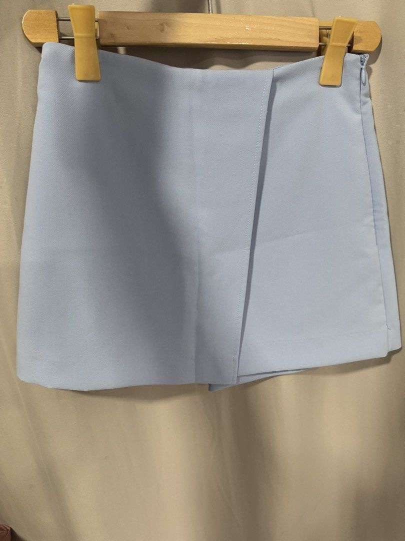 Zara Light Blue Wrap Skort Size XS (Category: Skirts) located in Manila. Submitted by decluterthings888 (Listing ID 1467167643, Image 1). Description: - Brand: Zara - Color: Light Blue - Size: XS - Origin: Made in Turkey - Style: Wrap-style front overlay panel with side zipper closure - Condition: Clean fabric, perfect casual piece for warm weather.