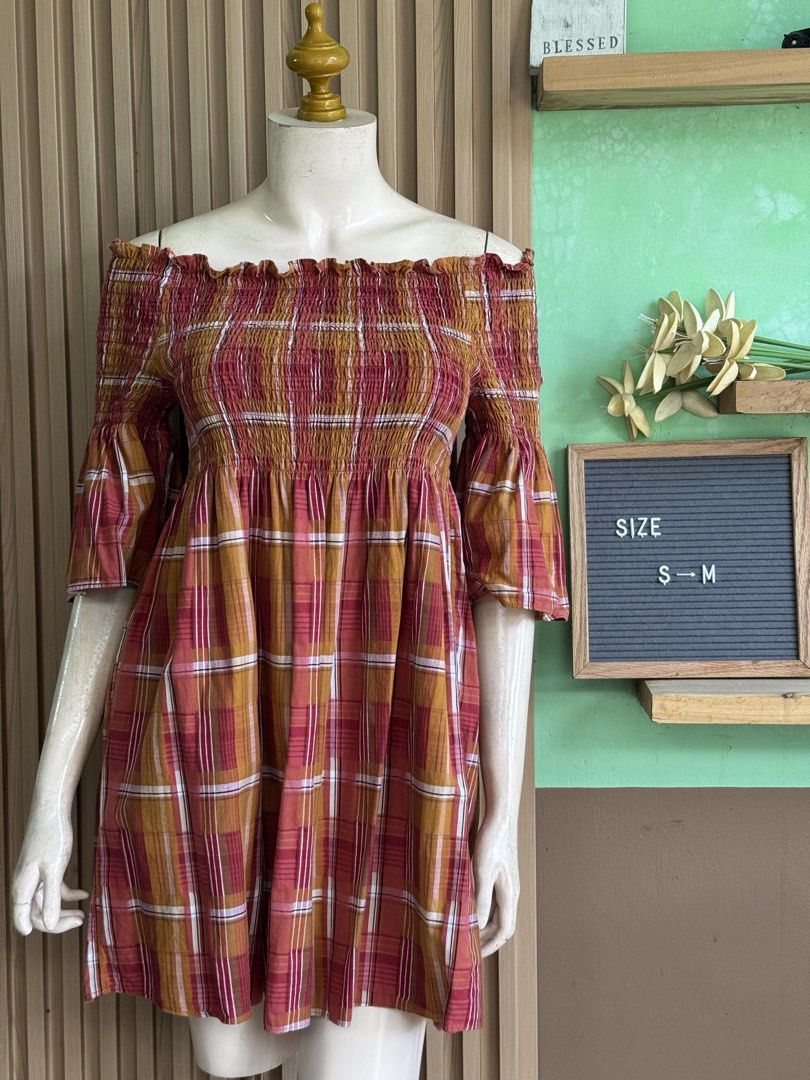 Zara plaid off shoulder mini dress (Category: Dresses) located in Bayombong. Submitted by akmayo (Listing ID 1467085899, Image 1). Description: Cut tag.
