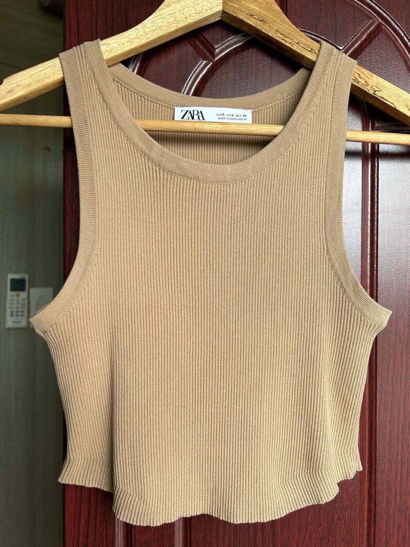 ZARA SALE (Category: Sleeveless) located in Manila. Submitted by goldpalace.ph (Listing ID 1466986709, Image 2). Description: 500 each in very good condition .