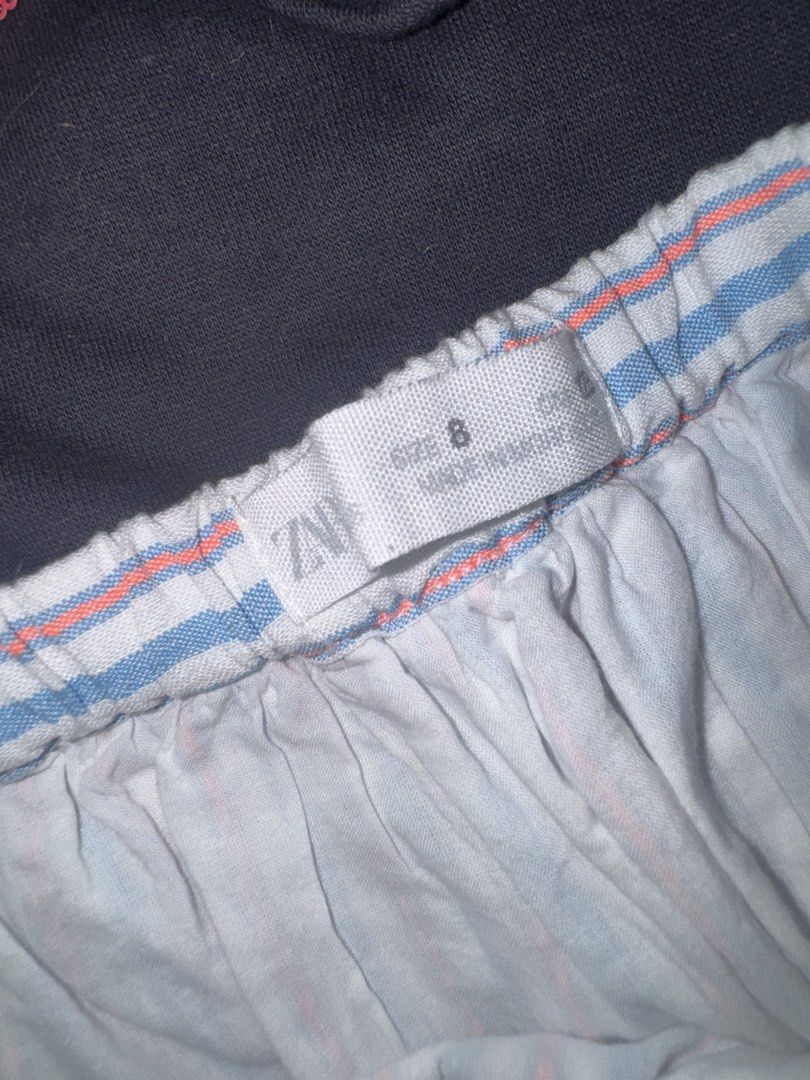 Zara Stripes Skirt (Category: Skirts) located in Quezon City. Submitted by coolmomma (Listing ID 1467027424, Image 3). Description: Good condition Length- 19 in waist: fits 24-25.