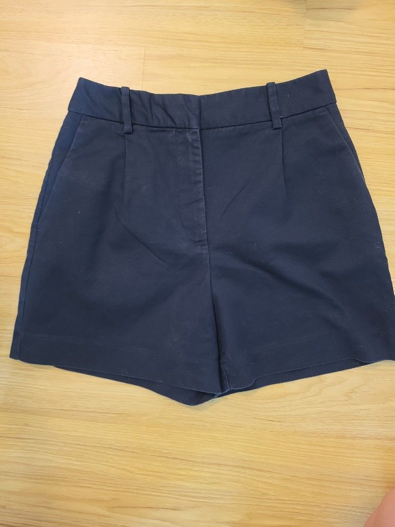 Zara Tailored Shorts (Category: Shorts) located in Pasig City. Submitted by noelrb (Listing ID 1466978465, Image 1). Description: .