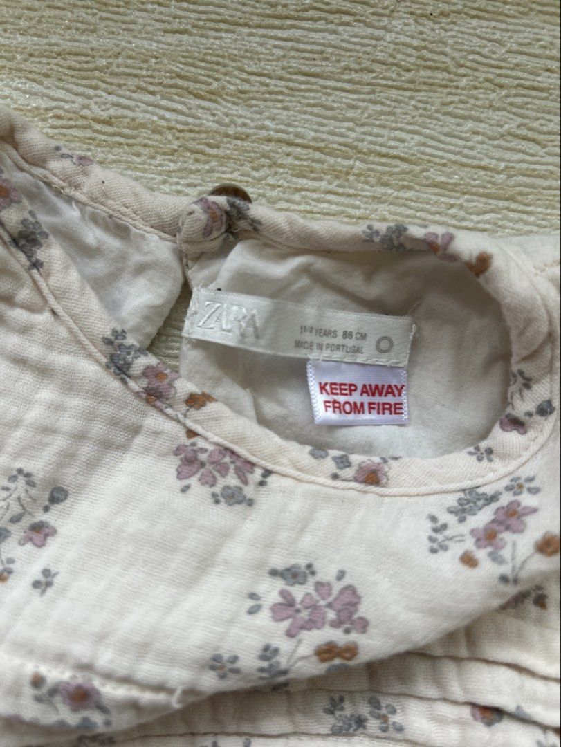 Zara timeless collection dress (Category: Babies & Kids Fashion) located in Cebu City. Submitted by yjainani (Listing ID 1466981143, Image 3). Description: .