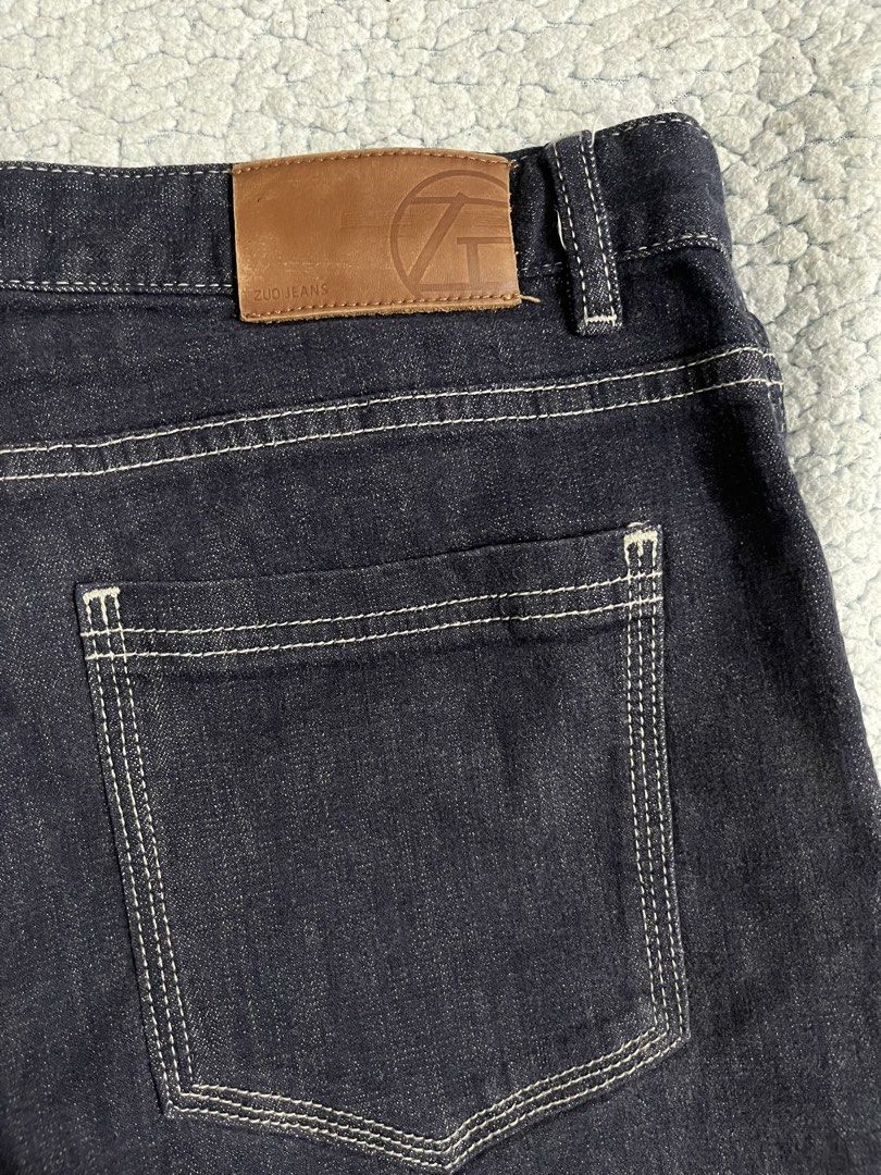 ZUO Denim Pants (Category: Jeans) located in Manila. Submitted by leola_ (Listing ID 1467096315, Image 3). Description: .