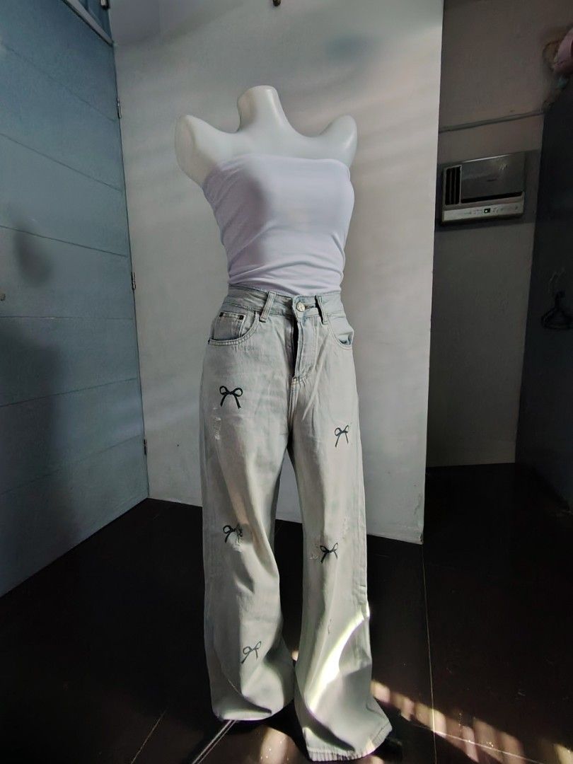 02 denim pants 👖 (Category: Jeans) located in Hermosa. Submitted by lcvelycath (Listing ID 1467194856, Image 3). Description: size: m mine: ₱199 bid: ₱+10 lock: ₱399 (shipped) EOB: wednesday—october 14, 2026 °. thrifted, pre-loved, or brand new but ready to wear (some aren't bcs i don't have the time to wash them, very sorryy :<) colors may vary due to lightning & quality 𐙚 °. check details before mine joy miners will be posted :> 𐙚 °. payment