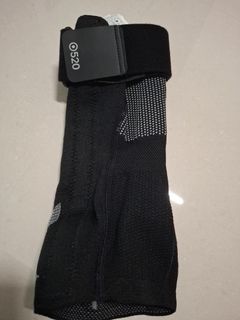 ReLive Wrist Support Brace / Binder with Thumb Loop, Health & Nutrition ...