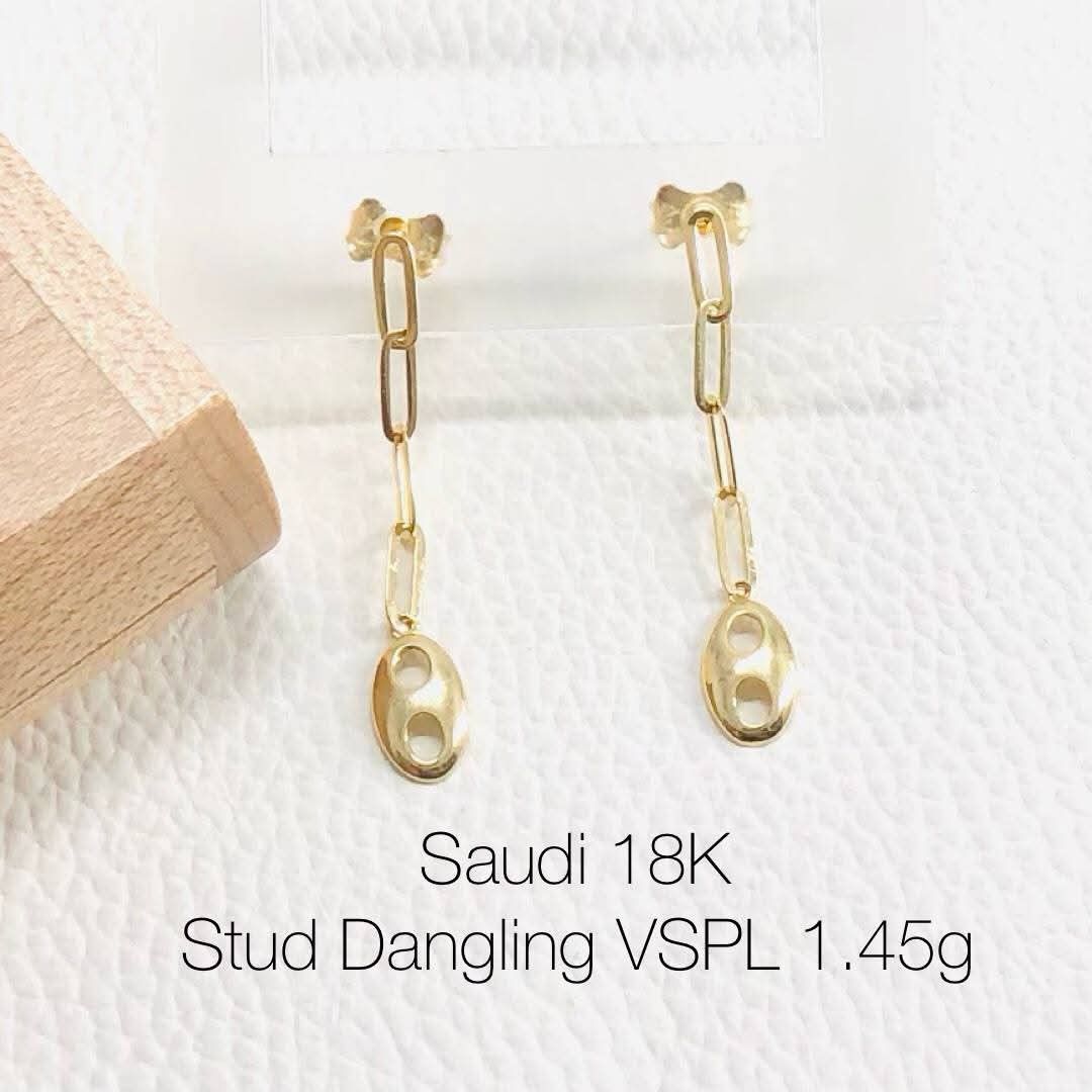 18k Saudi gold stud dangling earrings (Category: Earrings) located in Manila. Submitted by bhelgoldseller2ndaccount (Listing ID 1467239436, Image 1). Description: New!!✨New!!✨New!! Authentic 18k Saudi Golds 💯pawnable/naisasanla 💯with high appraisal rate 💯good investment 💯Direct supplier price 👉OPEN for resellers 🌺please take time to evaluate their actual sizes and grams 👉Best panggift for all occasions ✅ Sold per grams not per piece Kya lo