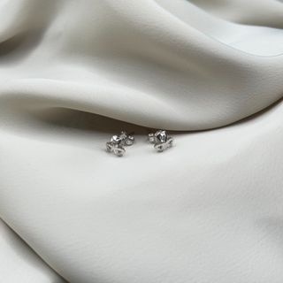 (Category: ) located in . Submitted by allurixjewellery (Listing ID 1467348238, Image 1). Description: .