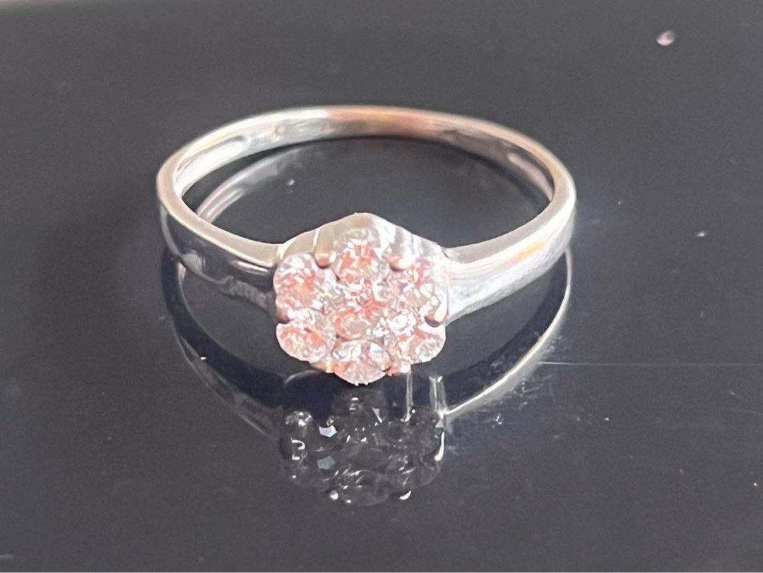 18k White gold Ring with 7stones Natural diamonds. (Category: Luxury Accessories) located in Tagum. Submitted by sammiecats (Listing ID 1467280690, Image 2). Description: Rositas ring, Personal use only. 🩷 Bought it at a higher price, but reselling it for less now. Steal price already! Weight: 2 grams Size: 5.5–6.