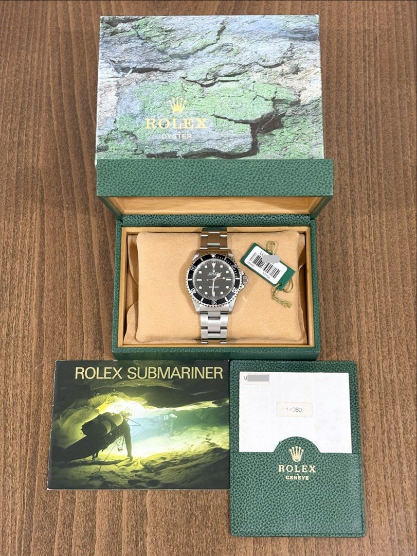 1998 Rolex Submariner No Date “2-Liner” - Complete set (Category: Luxury Watches) located in Mandaluyong City. Submitted by brian.1988 (Listing ID 1467240526, Image 2). Description: 1998 Rolex Submariner No Date 40mm - Ref. 14060 “2-Liner” - Complete set - 9/10 very good condition .