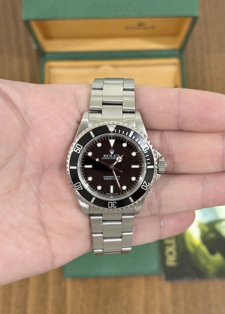 1998 Rolex Submariner No Date “2-Liner” - Complete set (Category: Luxury Watches) located in Mandaluyong City. Submitted by brian.1988 (Listing ID 1467240526, Image 3). Description: 1998 Rolex Submariner No Date 40mm - Ref. 14060 “2-Liner” - Complete set - 9/10 very good condition .