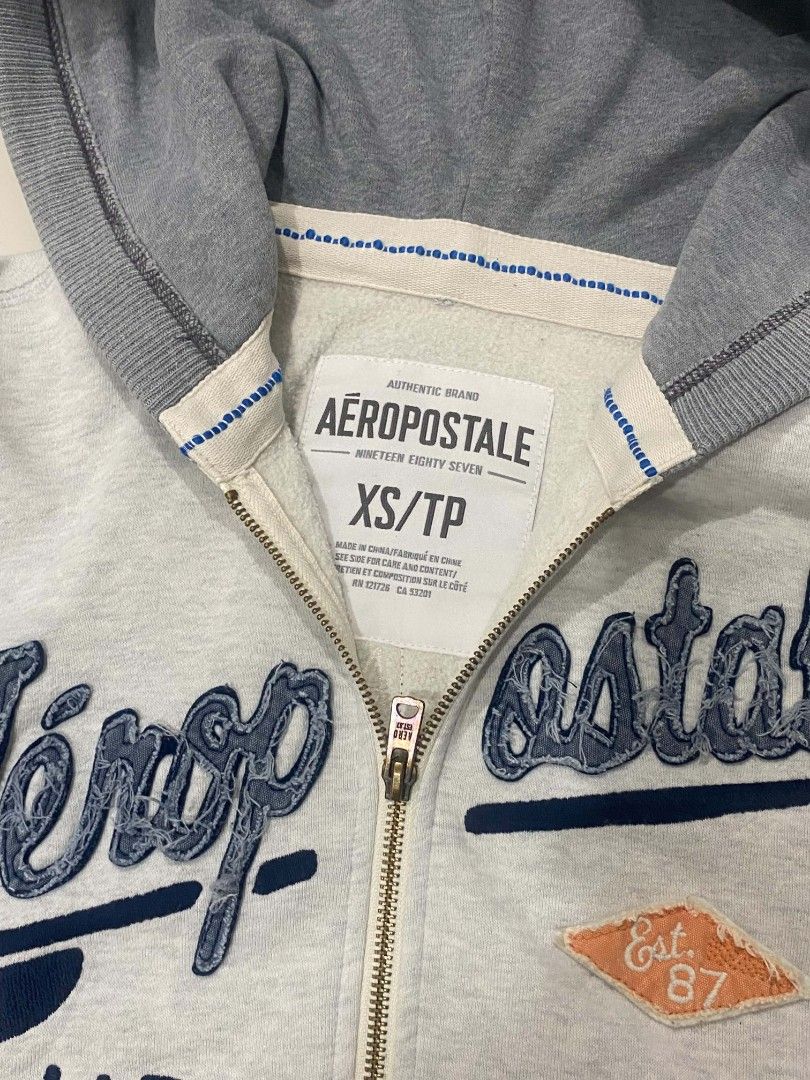 2000s Aeropostale Surf Finals Jacket (Category: Coats, Jackets and Outerwear) located in Davao. Submitted by bulletproofssoul (Listing ID 1467319552, Image 3). Description: authentic, good condition, already washed, no issues, price is still negotiable. 📩 pm for negotiation & details..