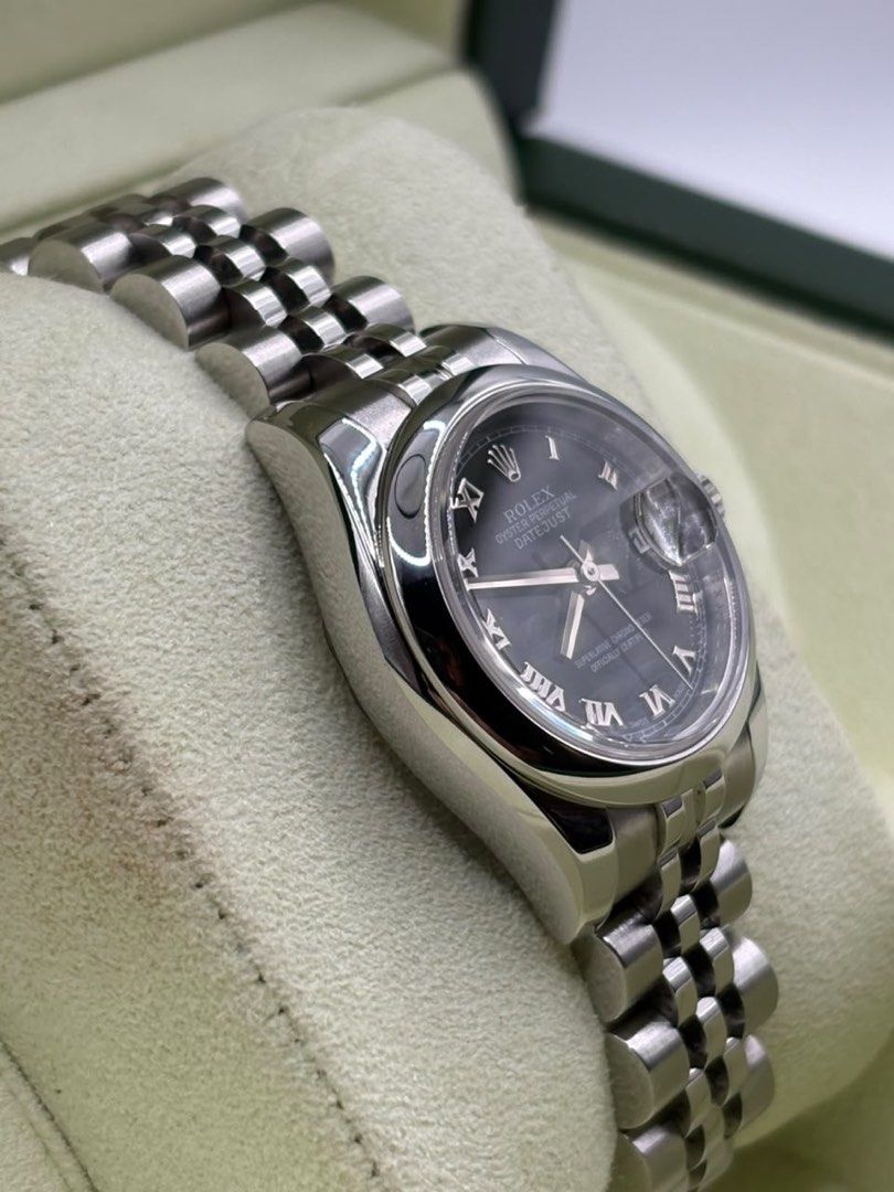 2007 Rolex Lady datejust 26mm (Category: Luxury Watches) located in Pasig City. Submitted by nicoestradaa (Listing ID 1467205617, Image 2). Description: Rolex Lady Datejust Black roman dial Super Jubilee bracelet and smooth bezel 26mm 179160 2007 year model 9.8/10 condition Complete set Open for authentication 300k.