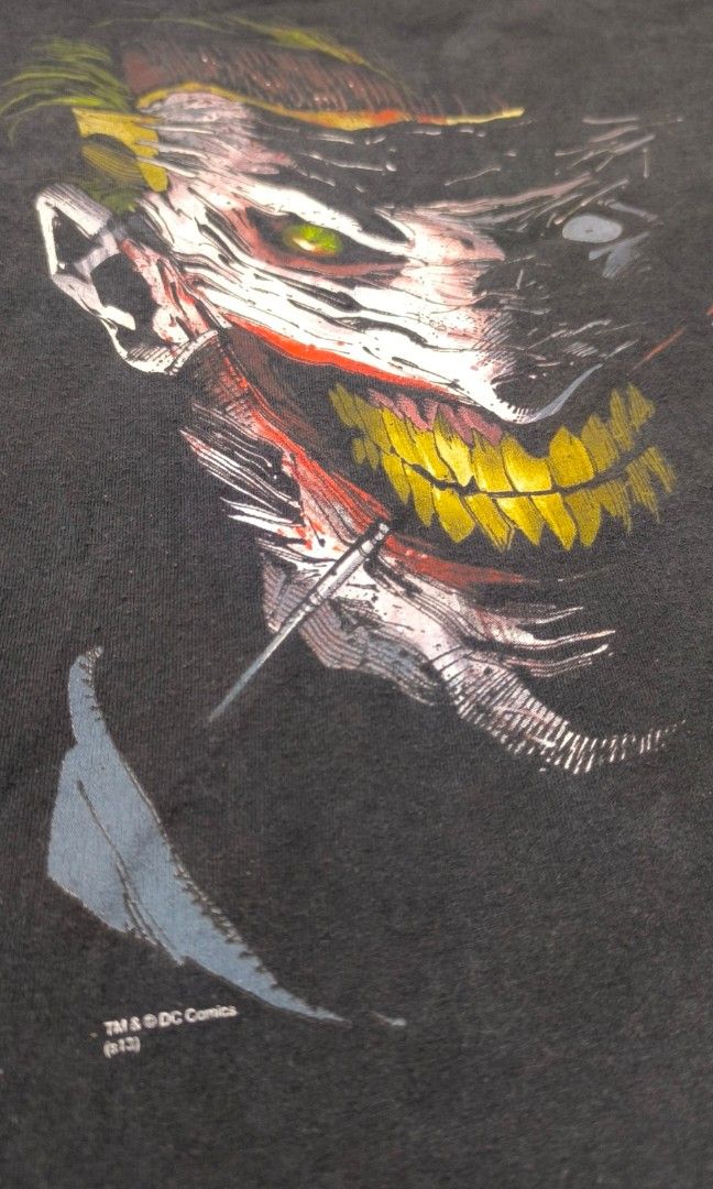 2013 JOKER BIG FACE BY GRAPHITTI (Category: Tshirts & Polo Shirts ) located in Dumaguete. Submitted by nostaldripph (Listing ID 1467319594, Image 2). Description: HANES TAGLESS 20.5*28.5 PINHOLE, HAIRLINES, UNEVEN FADE.