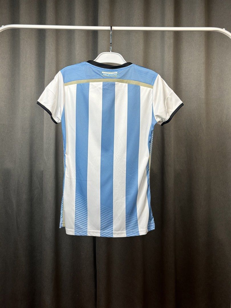 2014 Argentina Kit Adidas Jersey (Category: Shirts) located in Batangas. Submitted by geejay2ph (Listing ID 1467299855, Image 2). Description: ʙʀᴀɴᴅ: 2014 Argentina Kit Jersey sɪᴢᴇ: Medium Women’s on Tag ; Best Fit Small Women’s Neck to Bottom Length (26) in. Pit-Pit Width (17) in. ᴄᴏɴᴅɪᴛɪᴏɴs: Pristine Condition Like New ✨.