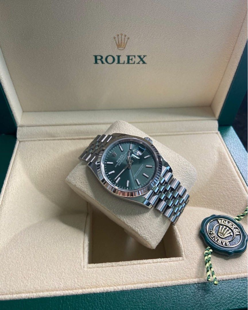2026 Rolex Datejust Mint Green Dial 36 mm (Category: Luxury Watches) located in Quezon City. Submitted by justindazo (Listing ID 1467316422, Image 2). Description: Rolex Datejust Mint Green Dial 36 mm Reference 126334 Brand New Condition: 10/10 Movement: Calibre 3235 Case Size: 36mm Complete Set - Box, Warranty Card, Manual, Tag Year - 2026 ₱830,000 PM for Inquiries 📩 Meet-ups can be arranged 📍 Open for Authentication 🔎 Payment Method - Cash/B