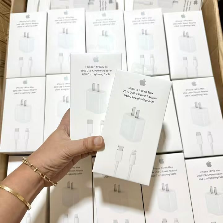 20W USB C Charger Adapter and Cable (Category: Chargers & Cables) located in Cebu City. Submitted by gracemarvin06 (Listing ID 1467301512, Image 2). Description: ONHAND BRAND NEW AND SEALED 💯 FAST CHARGING 20W SET WITH ADAPTER AND CABLE.