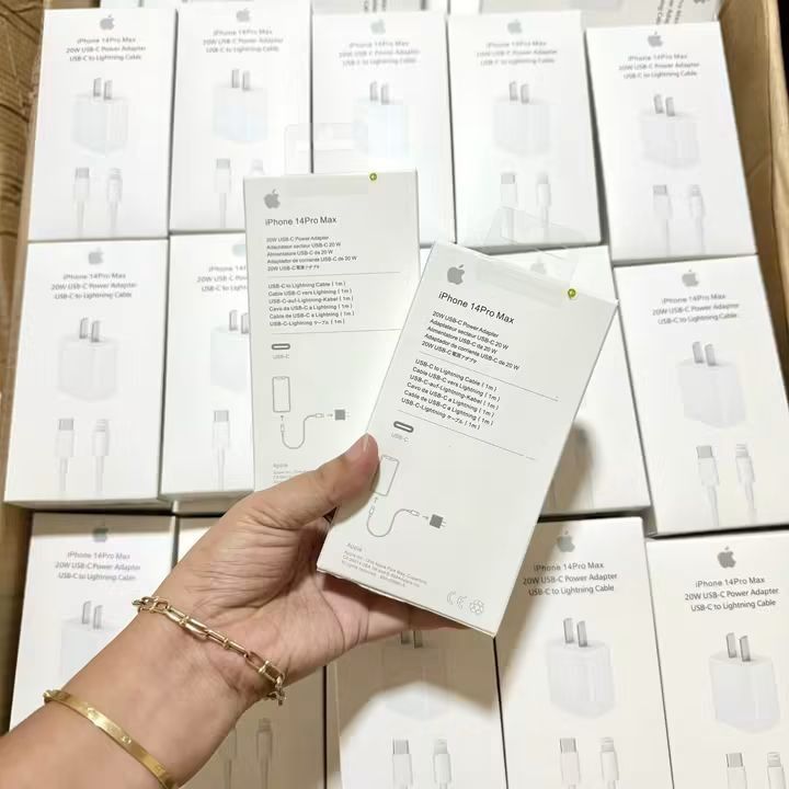 20W USB C Charger Adapter and Cable (Category: Chargers & Cables) located in Cebu City. Submitted by gracemarvin06 (Listing ID 1467301512, Image 3). Description: ONHAND BRAND NEW AND SEALED 💯 FAST CHARGING 20W SET WITH ADAPTER AND CABLE.